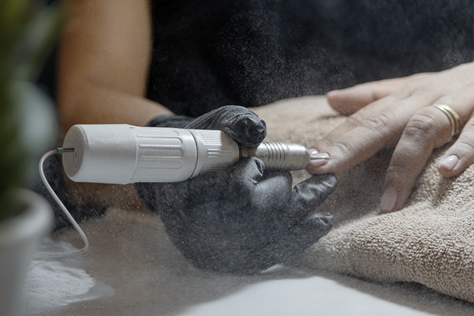 Fotografia di cura e benessere — mani in Emilia-Romagna